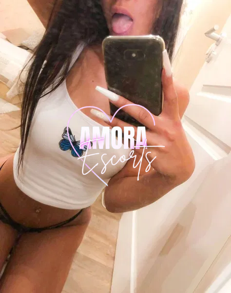 Amoraescorts